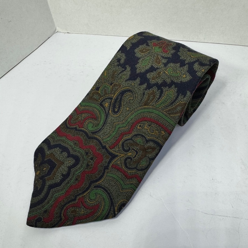 417 by Van Heusen Men's Paisley Floral Necktie Green Red Blue Multi Color VTG